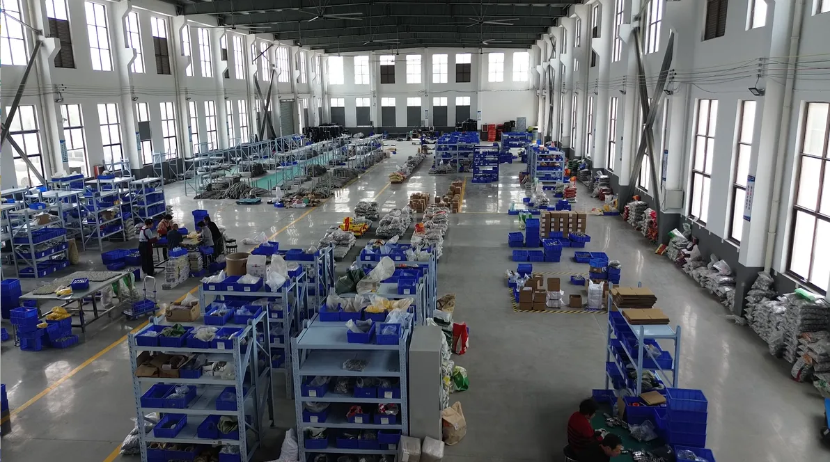 晨磊金属车间全景